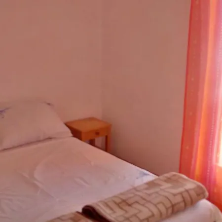 Melinda Apartment Split